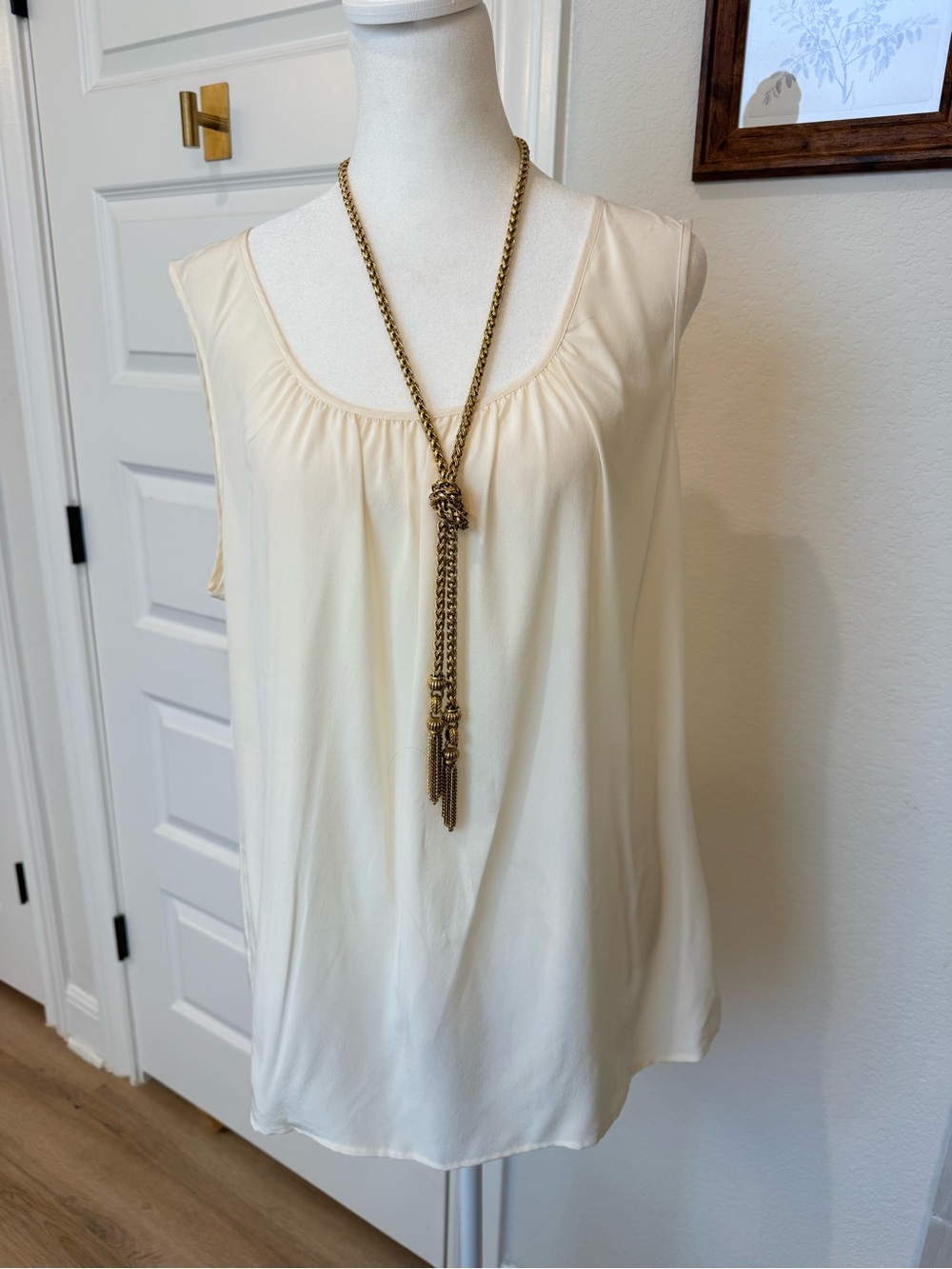 St. John Cream 100% Silk Sleeveless Top $395 original price
